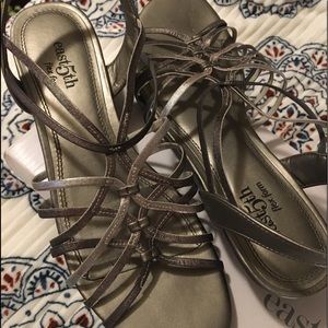 East 5th Sandals size 8M EF ROYAL Pewter